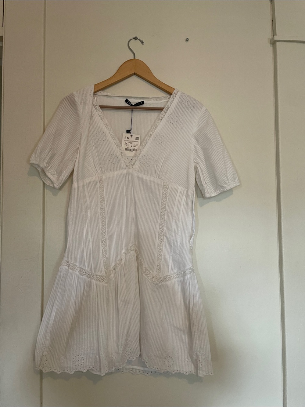 Zara White V-Neck Lace-Trim Dress